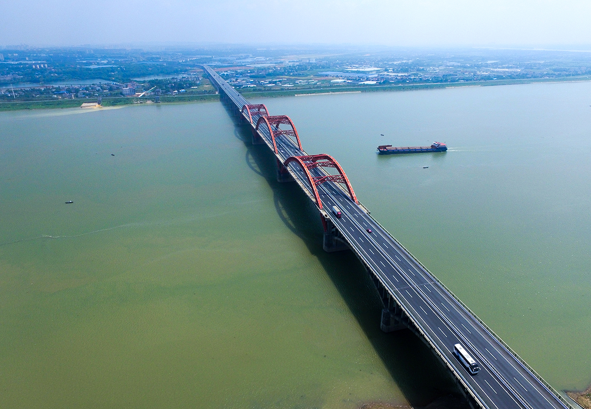 繞城公路(lù)西(xī)南(nán)段分(fēn)公司